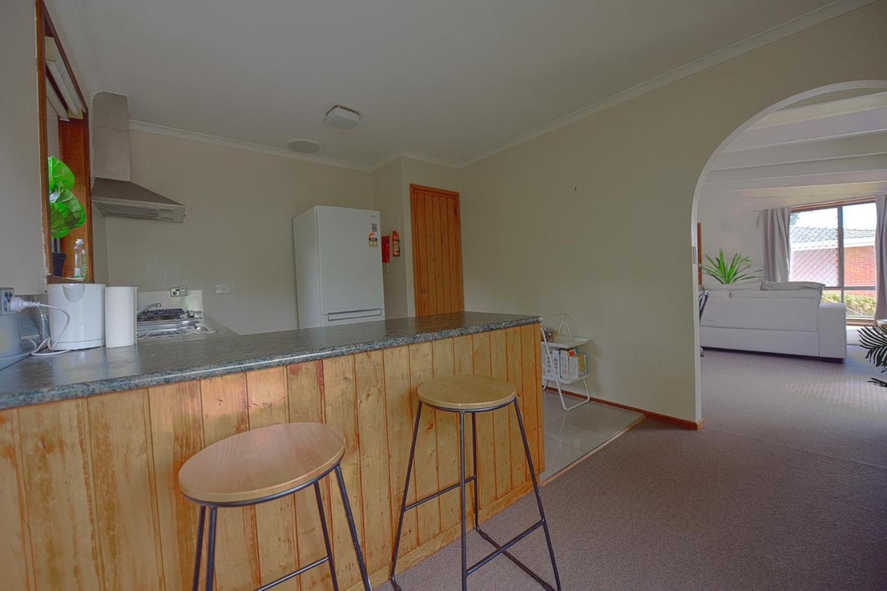 Dingding Upst-airs Yellow House Free Parking Villa Sandy Bay